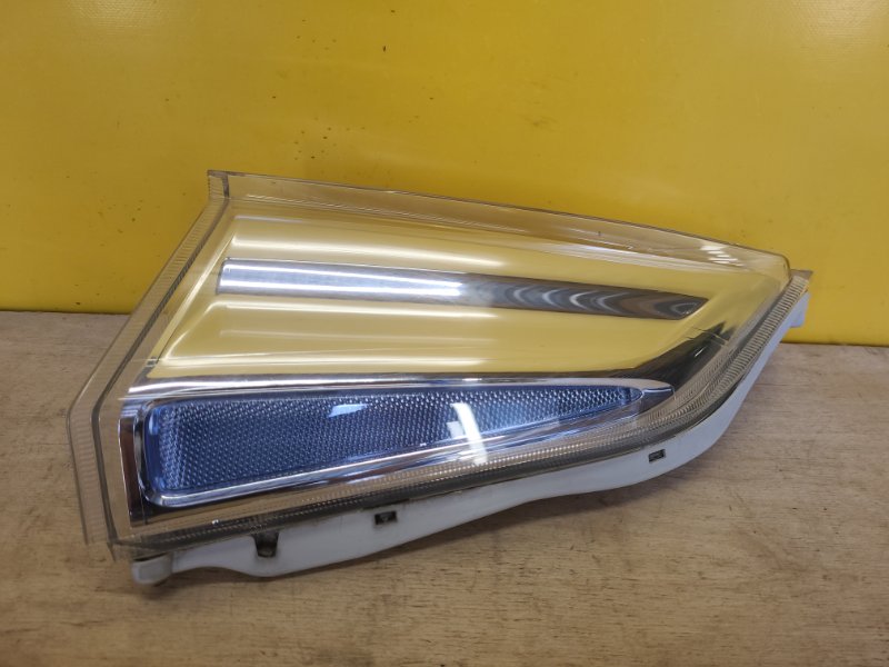 Указатель поворота передний левый NISSAN LEAF 10-17 26185-3NL0A Б/У