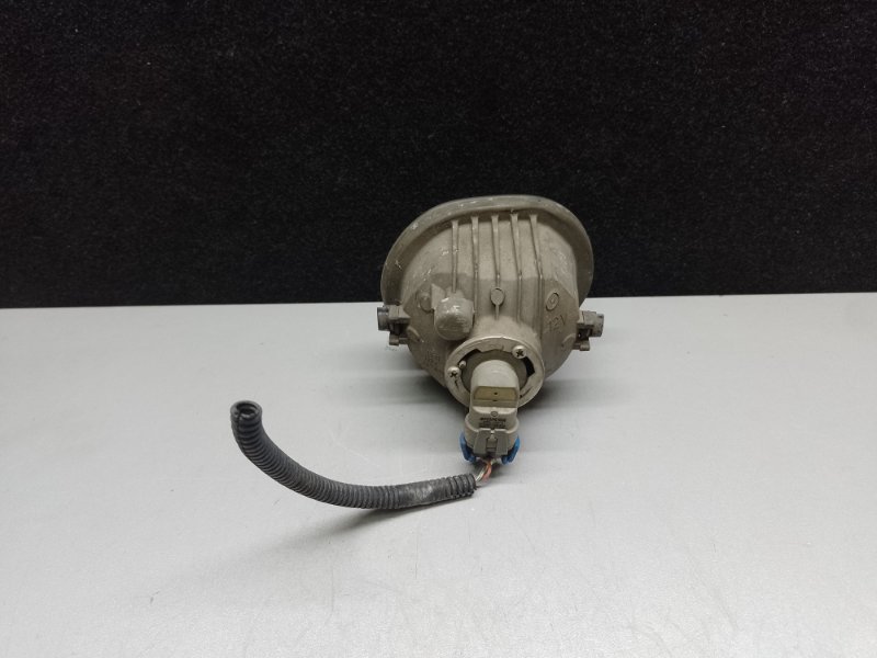 Противотуманная фара левая MATRIX 02-08 2002 ZZE132 1.8L 1ZZ-FE