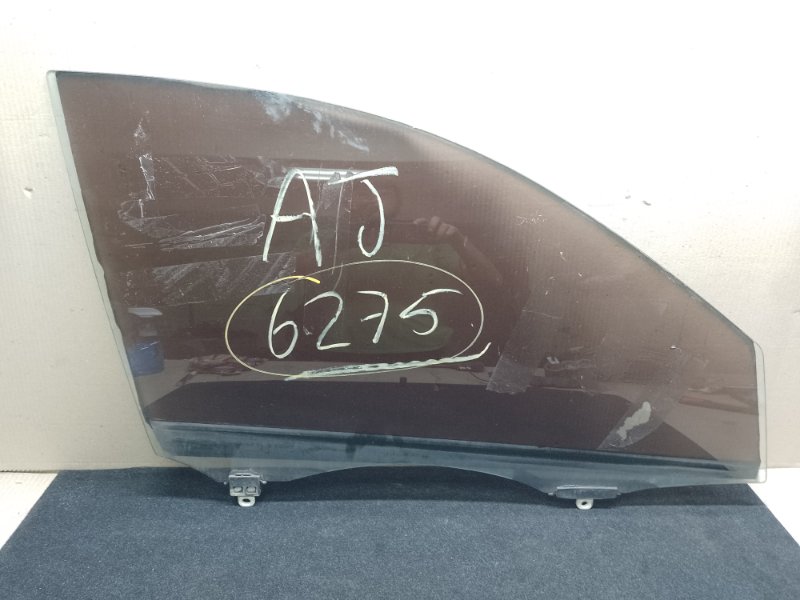 Запчасть стекло двери переднее правое TOYOTA MATRIX 02-08 2002 ZZE132 1.8L 1ZZ-FE 68101-02170 Б/У Стекло двери переднее правое TOYOTA MATRIX 02-08 2002 ZZE132 1.8L 1ZZ-FE 68101-02170 Б/У