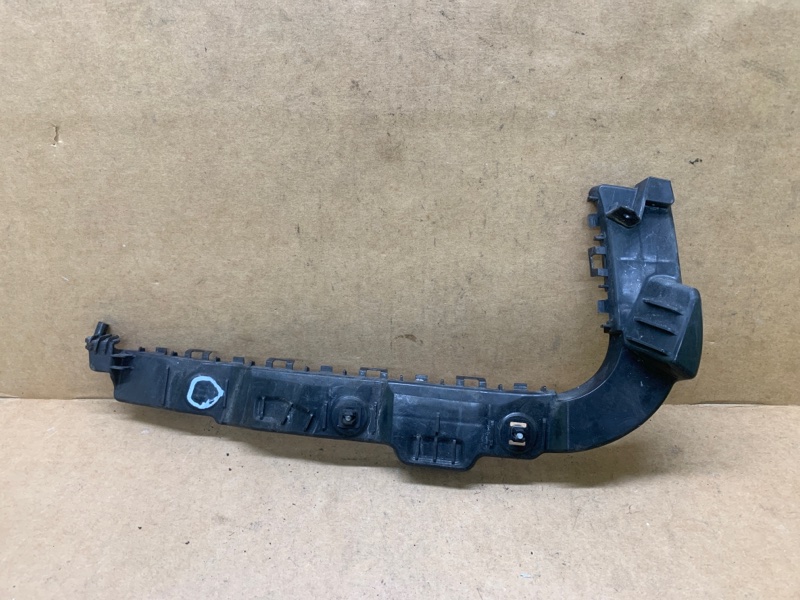 Кронштейн заднего бампера правый SUZUKI KIZASHI 09-14 2011 J24B 71821-57L00 Б/У