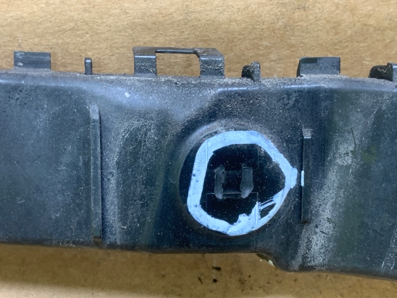 Кронштейн заднего бампера правый KIZASHI 09-14 2011 J24B