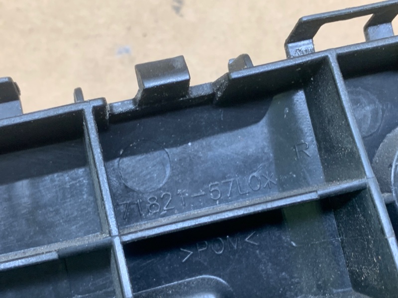 Кронштейн заднего бампера правый KIZASHI 09-14 2011 J24B