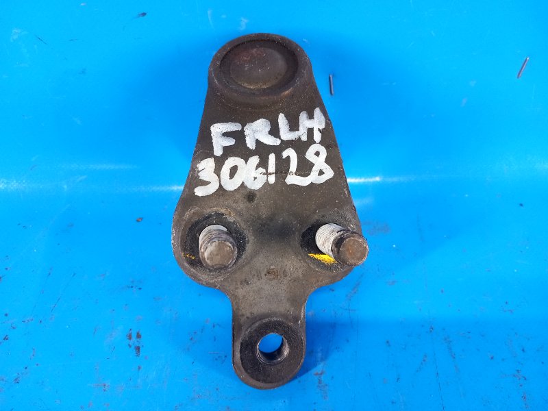 Шаровая опора передняя левая TOYOTA CAMRY 40 06-11 3.5 2GR-FE