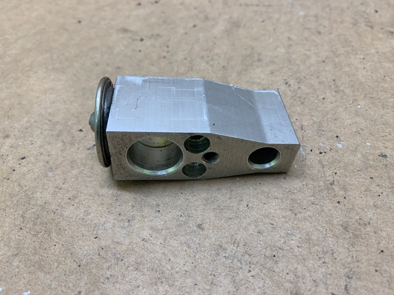 Клапан кондиционера SUZUKI KIZASHI 09-14 J24B