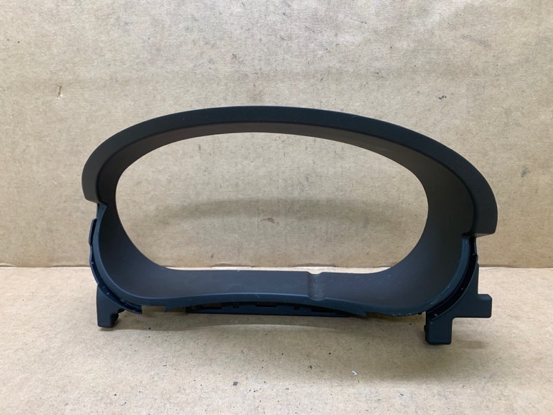 Накладка торпедо SUZUKI KIZASHI 09-14 2011 J24B 73310-57L11-5PK Б/У