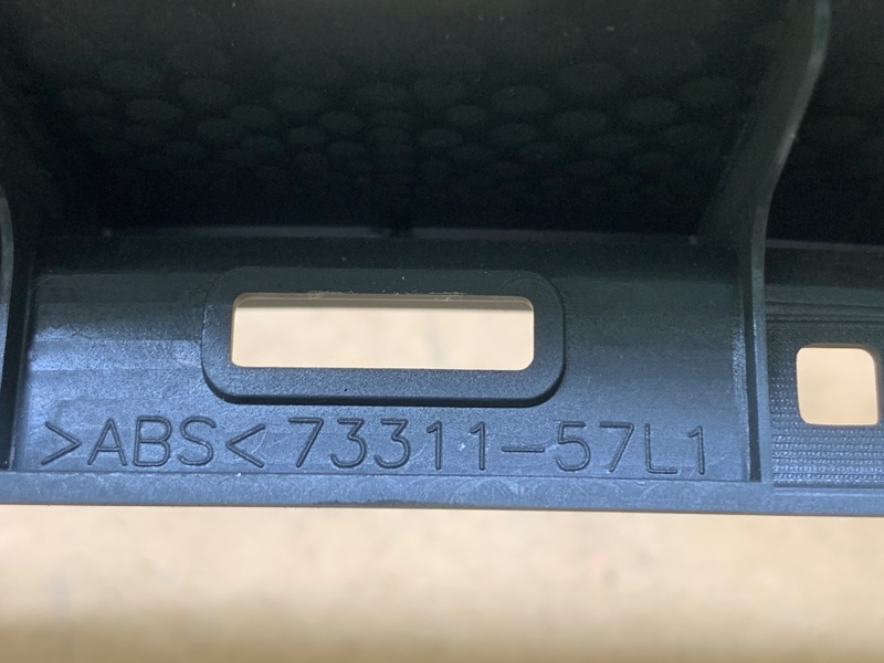 Накладка торпедо SUZUKI KIZASHI 09-14 J24B