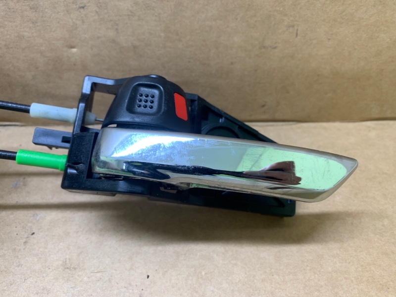 Замок двери задний левый SUZUKI KIZASHI 09-14 J24B