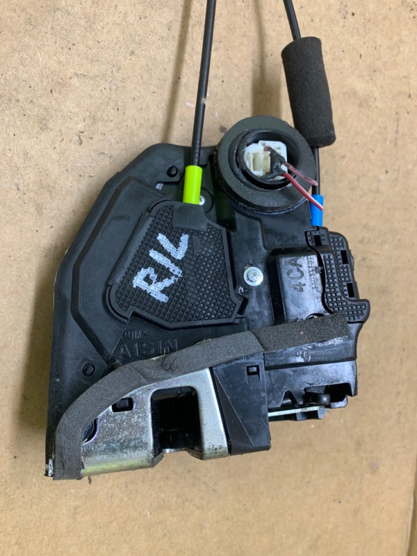 Замок двери задний левый KIZASHI 09-14 2011 J24B