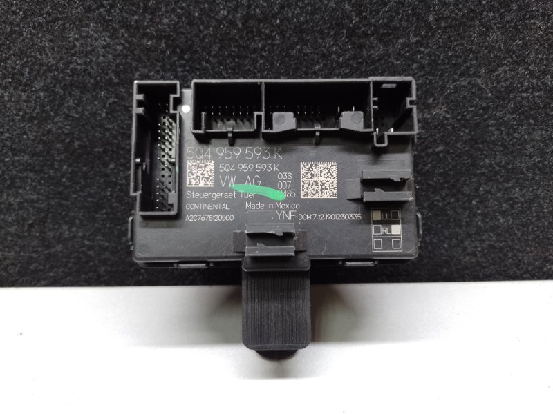 Блок управления дверей передний левый VOLKSWAGEN JETTA USA 18- 2020 DJXA 1.4 5Q4 959 593 K Б/У