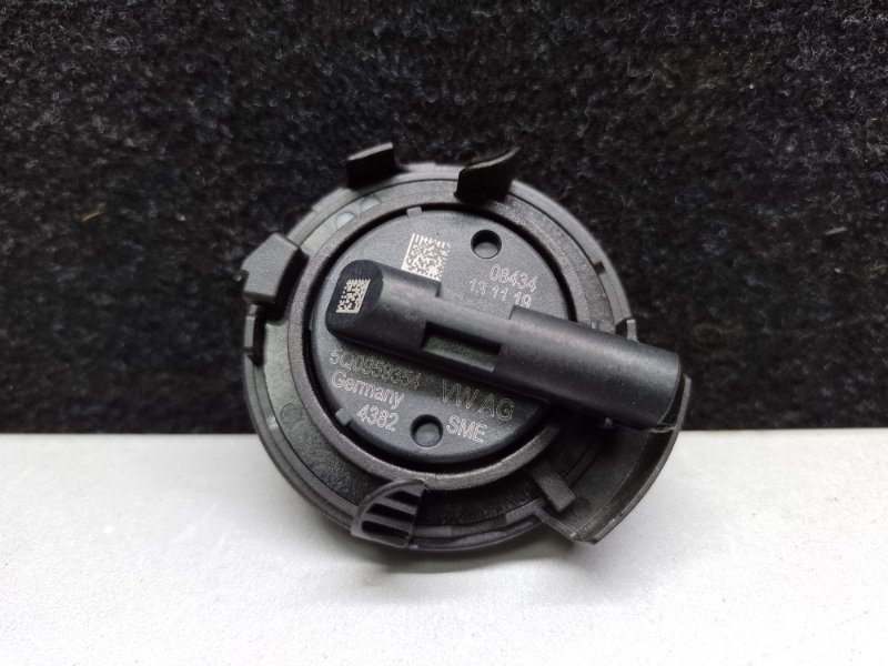 Датчик удара передний левый VOLKSWAGEN JETTA USA 18- 2020 DJXA 1.4 5Q0 959 354 Б/У