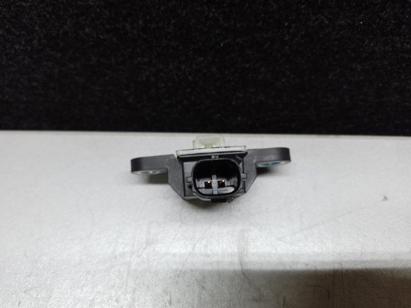 Датчик удара передний правый NISSAN SENTRA B17 12-21 1.8 MRA8DE Датчик удара передний правый NISSAN SENTRA B17 12-21 1.8 MRA8DE