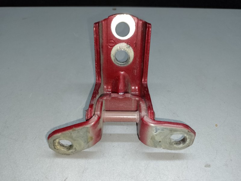 Петля двери нижняя задняя левая X-TRAIL/ROGUE T32 13-20 2015 2.5 QR25DE