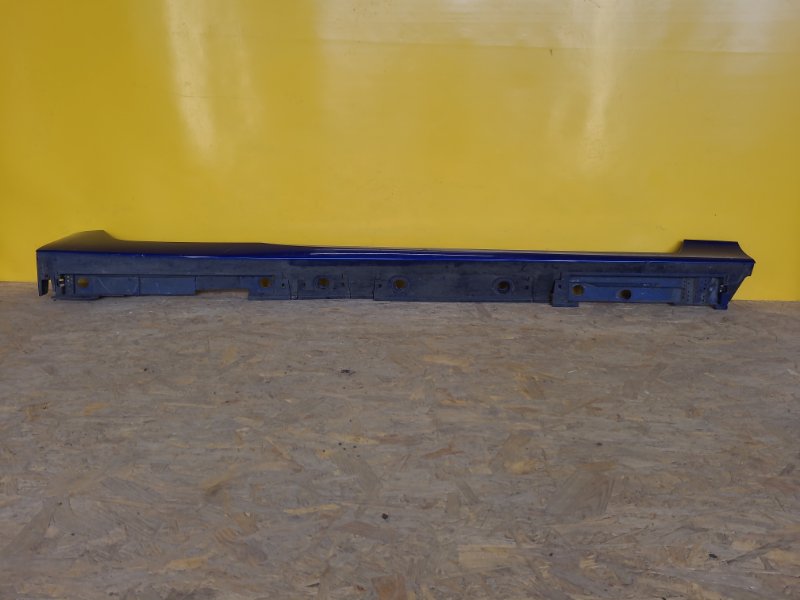 Накладка порога наружная правая TOYOTA PRIUS 16-