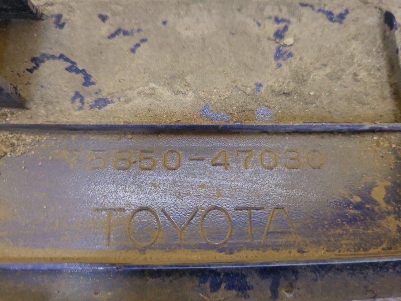 Накладка порога наружная правая PRIUS 16-