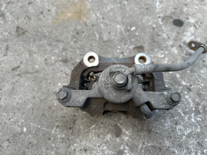 Суппорт тормозной задний правый MDX (YD3) 13-21 2013 3.5 J35Y5