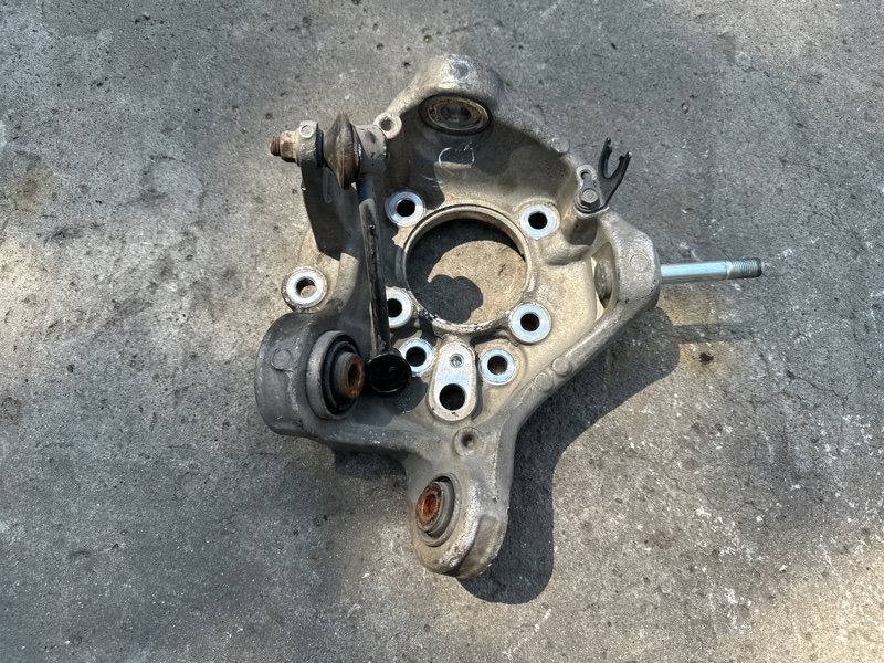 Цапфа левая MDX (YD3) 13-21 2013 3.5 J35Y5