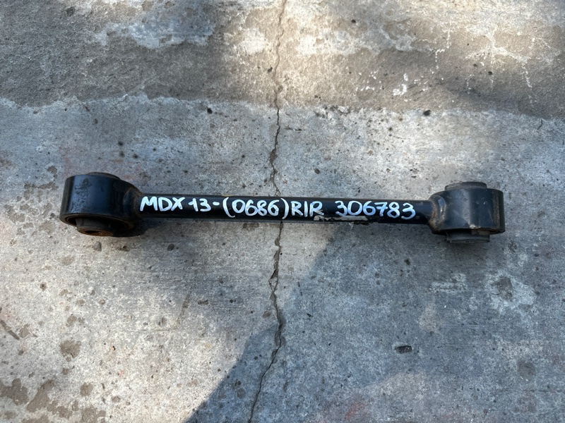 Рычаг задней подвески поперечный нижний передний правый ACURA MDX (YD3) 13-21 2018 3.5 J35Y5 52340-T6Z-A00 Б/У