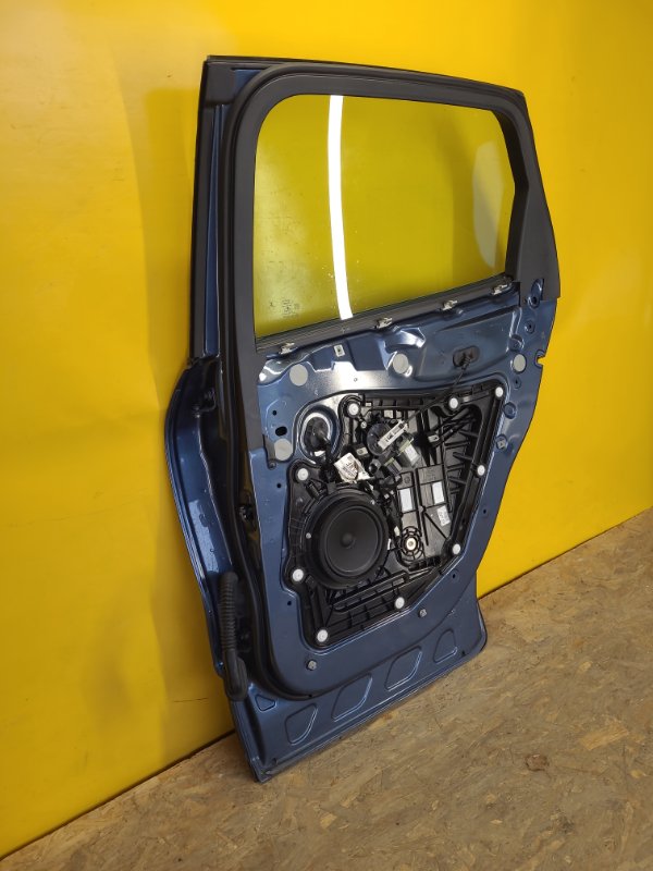 Дверь задняя правая KUGA  20-24