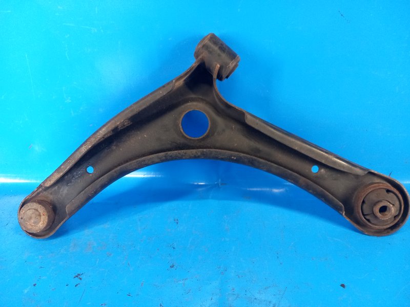 Рычаг передней подвески нижний правый CALIBER 06-11 2006 2.0 ECN