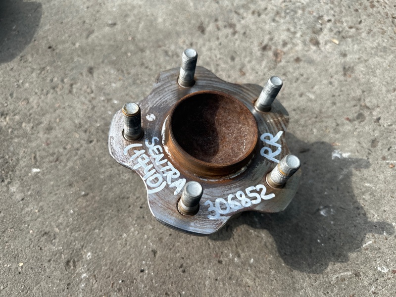 Запчасть ступица задняя NISSAN SENTRA B17 12-21 2018 1.8 MRA8DE 43202-9AM0A Б/У Ступица задняя NISSAN SENTRA B17 12-21 2018 1.8 MRA8DE 43202-9AM0A Б/У