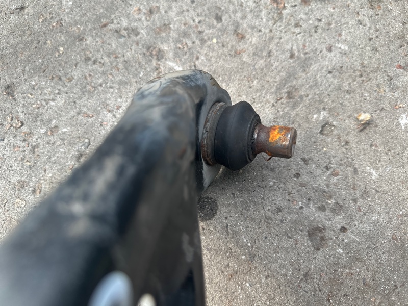 Рычаг передней подвески нижний правый NISSAN SENTRA B17 12-21 1.8 MRA8DE Рычаг передней подвески нижний правый NISSAN SENTRA B17 12-21 1.8 MRA8DE