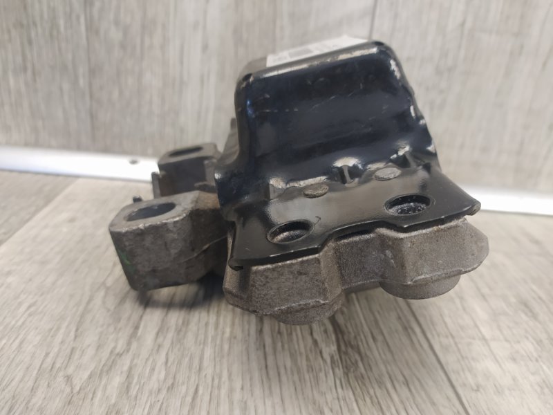 Подушка АКПП левая JETTA USA 10-17 2011 2.5