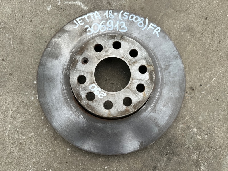 Тормозной диск передний VOLKSWAGEN JETTA USA 18- 2020 DJXA 1.4 5C0 615 301 D Б/У