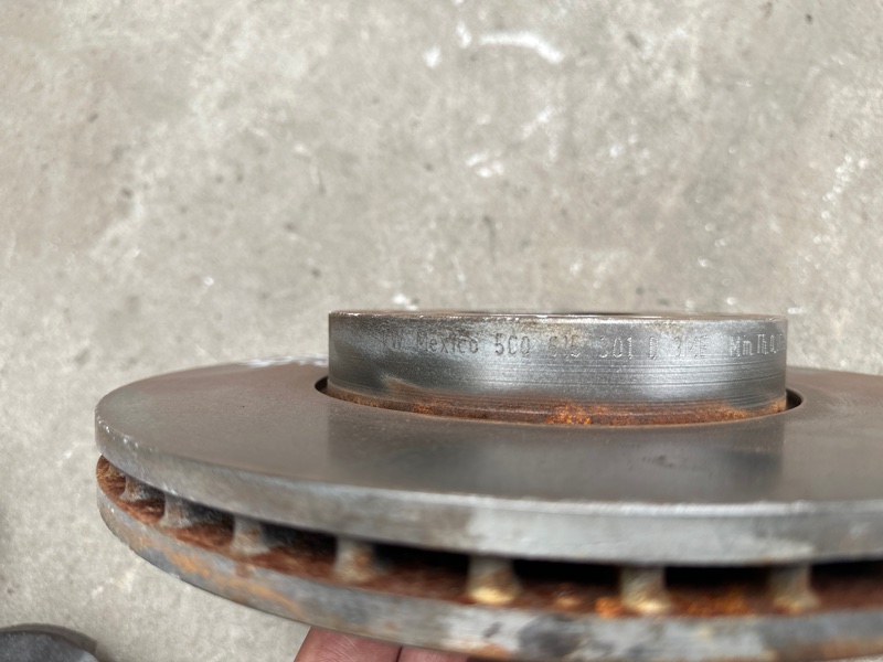 Тормозной диск передний JETTA USA 18- 2020 DJXA 1.4