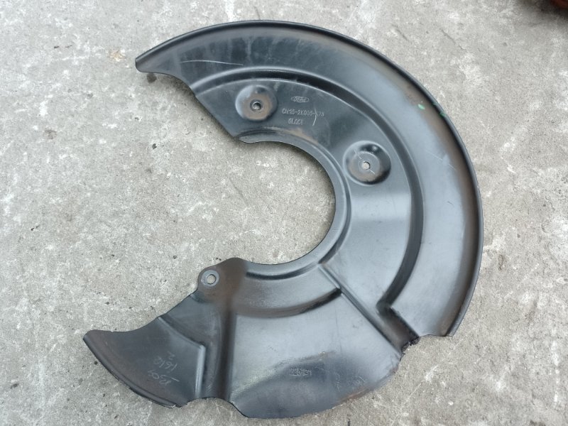 Защита тормозного диска передняя левая FORD ECOSPORT 18-22 2021 1.0 L EcoBoost (Fox) turbo CN1Z-2K00-5B Б/У