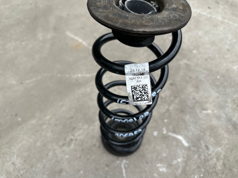 Пружина задней подвески VOLKSWAGEN JETTA USA 18- DJXA 1.4