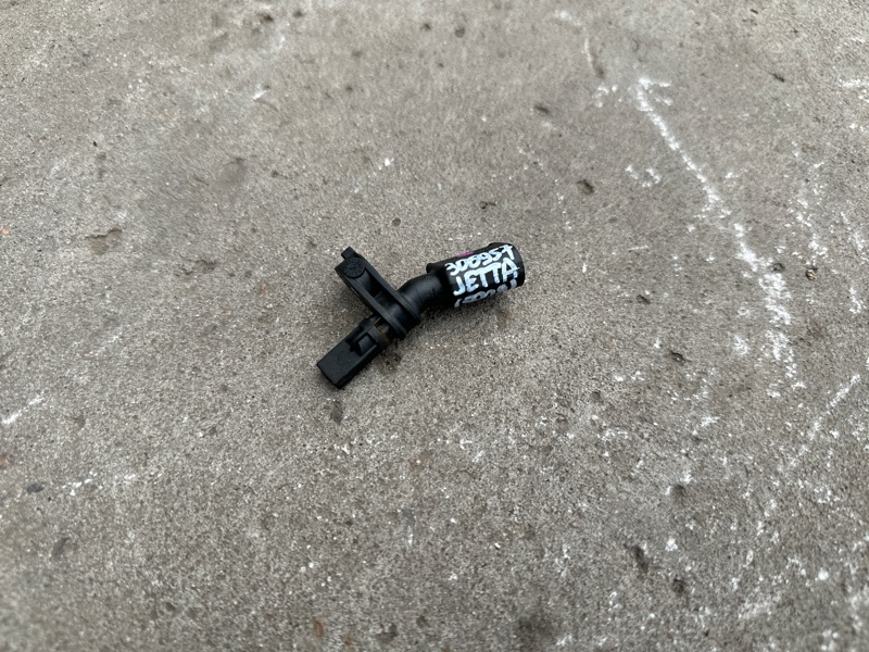 Датчик ABS передний левый VOLKSWAGEN JETTA USA 18- 2020 DJXA 1.4 WHT 003 861 Б/У