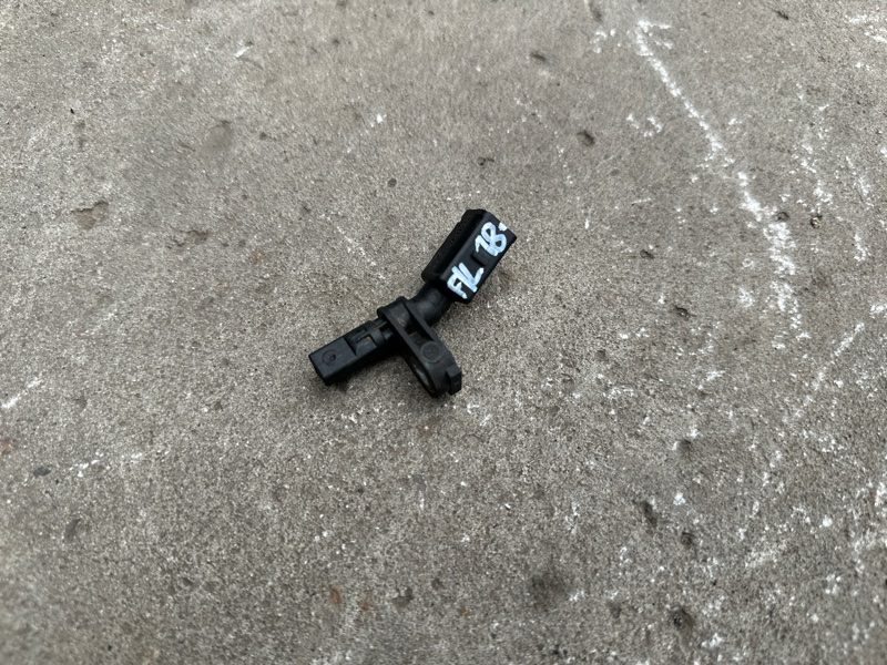 Датчик ABS передний левый JETTA USA 18- 2020 DJXA 1.4