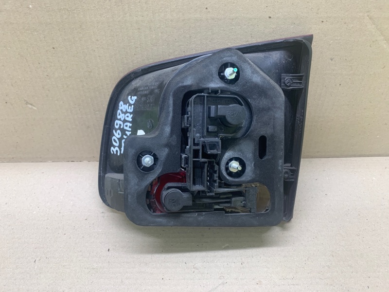 Фонарь внутренний левый TOUAREG 02-10 2007 BHK 3.6 Фонарь внутренний левый TOUAREG 02-10 2007 BHK 3.6