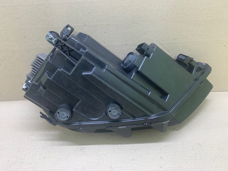 Фара левая JETTA USA 18- 2020 DJXA 1.4