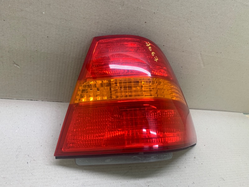 Фонарь наружный правый LS430 00-06 2002 4.3 3UZFE