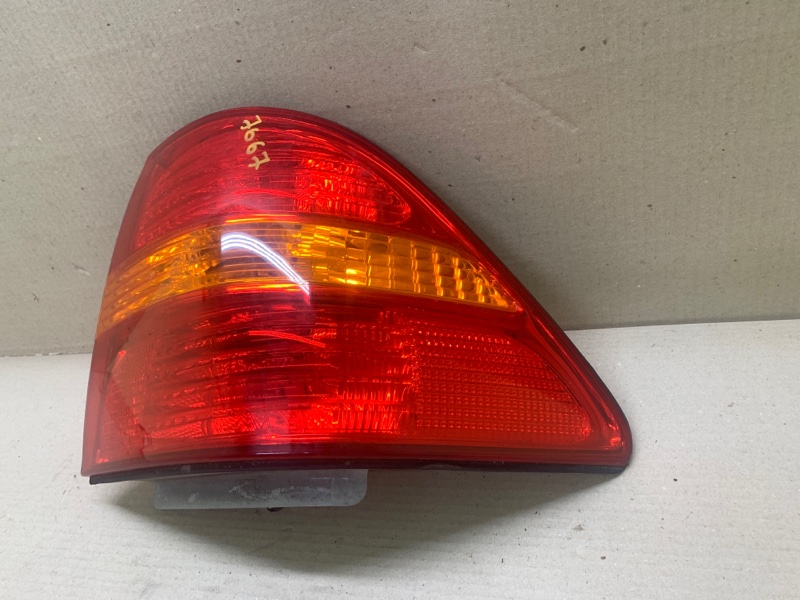 Фонарь наружный правый LEXUS LS430 00-06 4.3 3UZFE