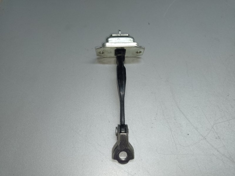 Запчасть ограничитель двери передний правый NISSAN SENTRA B17 12-21 2018 1.8 MRA8DE 80430-5UD0A Б/У Ограничитель двери передний правый NISSAN SENTRA B17 12-21 2018 1.8 MRA8DE 80430-5UD0A Б/У