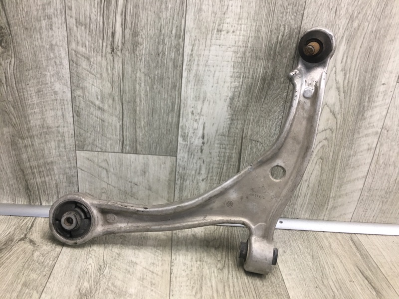 Рычаг передней подвески нижний левый HONDA ODYSSEY 11-17 2011-2017 51360-TK8-A10 Б/У