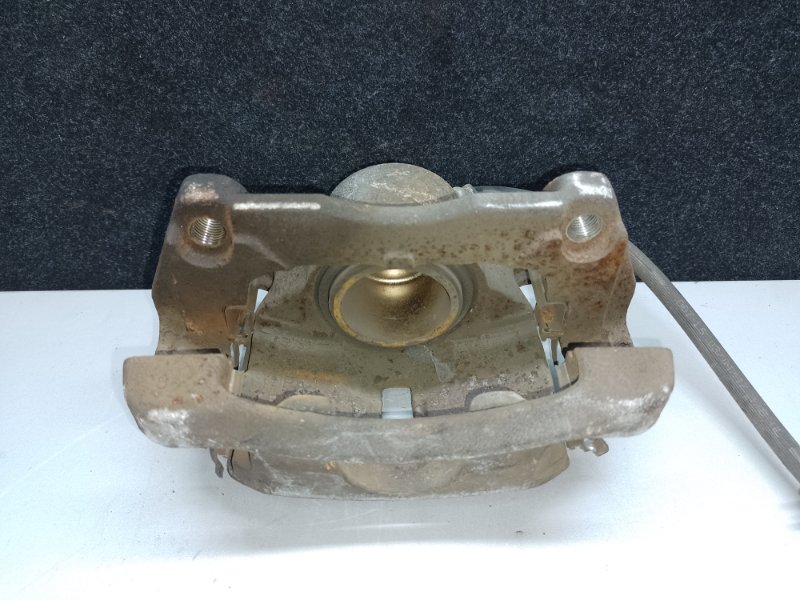 Суппорт тормозной передний правый X-TRAIL/ROGUE T32 13-20 2017 2.5 QR25DE