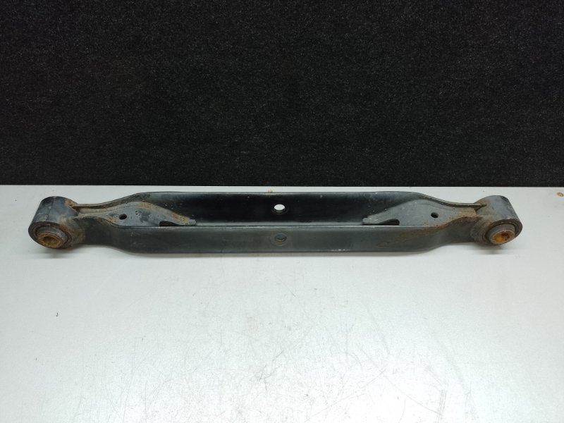 Рычаг задней подвески поперечный нижний левый NISSAN X-TRAIL/ROGUE T32 13-20 2017 2.5 QR25DE 55111-4BA0A Б/У