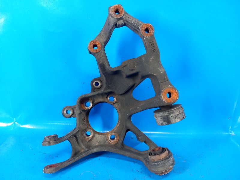 Цапфа задняя левая 6 GH 07-12 2009 2.5 L (L5-VE)