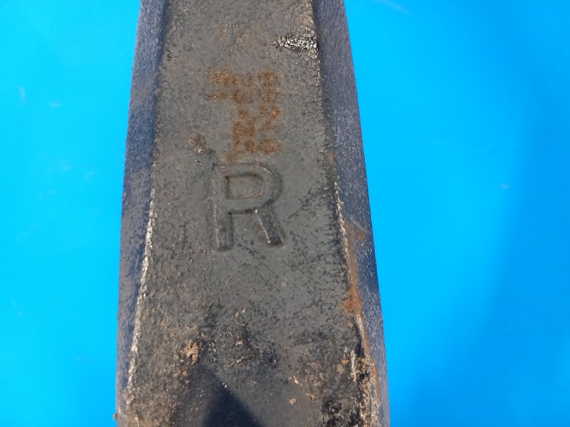 Кулак поворотный передний правый 6 GH 07-12 2009 2.5 L (L5-VE)