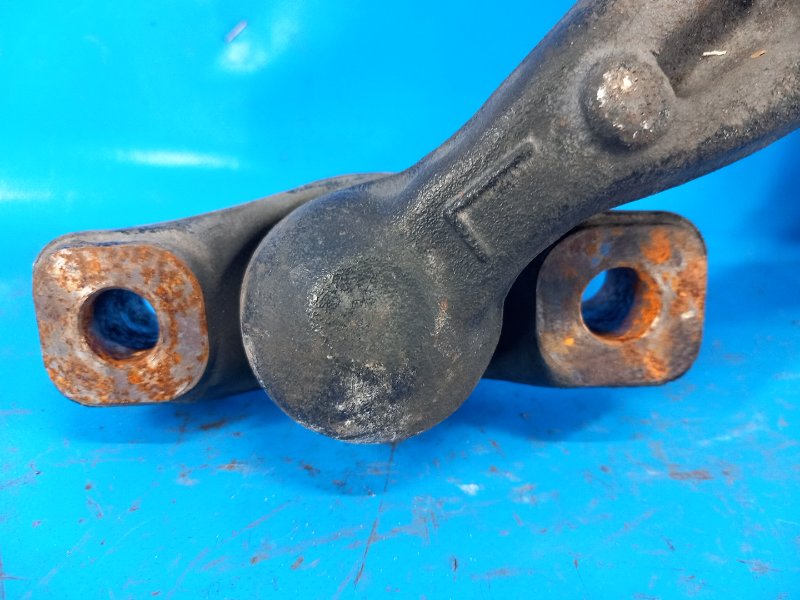 Рычаг передней подвески нижний левый 6 GH 07-12 2009 2.5 L (L5-VE)