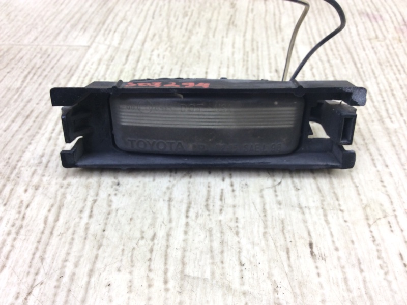 Запчасть подсветка номера левая TOYOTA AVALON 05-12 8169102041 Б/У Подсветка номера левая TOYOTA AVALON 05-12 8169102041 Б/У