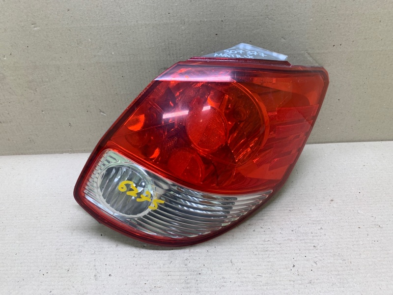 Фонарь наружный правый TOYOTA MATRIX 02-08 2002 ZZE132 1.8L 1ZZ-FE 81550-02210 Б/У