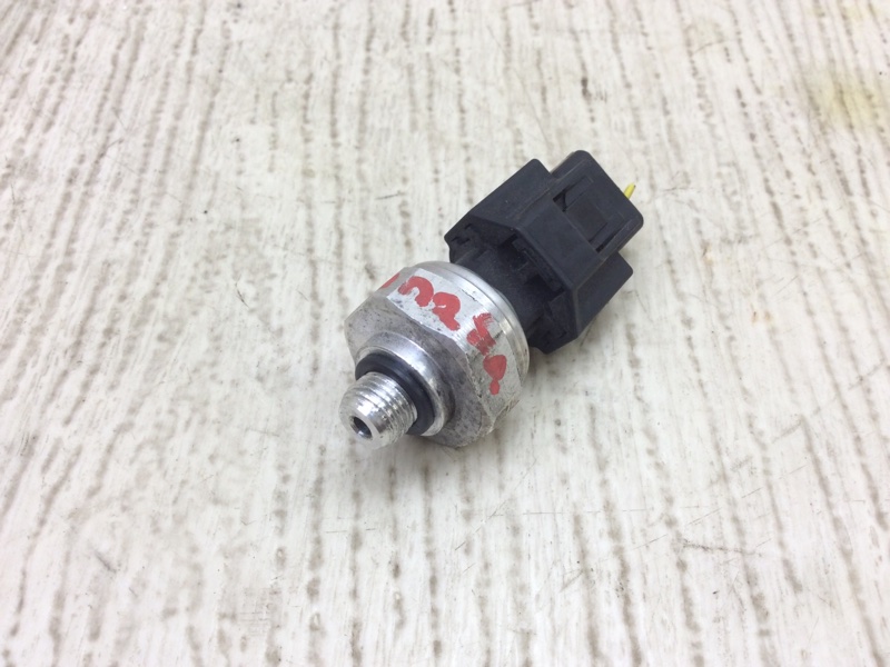 Датчик давления кондиционера HYUNDAI SONATA YF 10-14 977213K000 Б/У