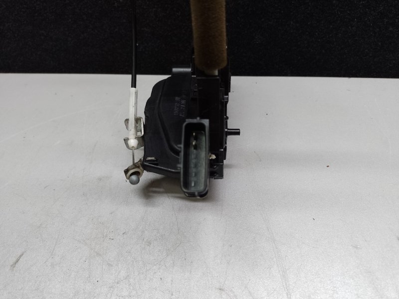 Замок двери задний правый INFINITI M35/M45 04-10 Седан 3.5 VQ35DE Замок двери задний правый INFINITI M35/M45 04-10 Седан 3.5 VQ35DE