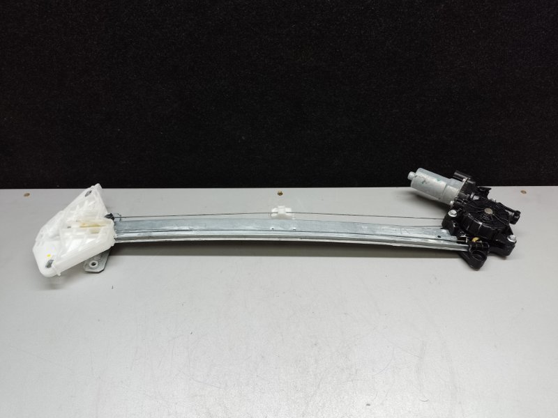 Стеклоподъемник передний правый MDX (YD3) 13-21 2013 3.5 J35Y5