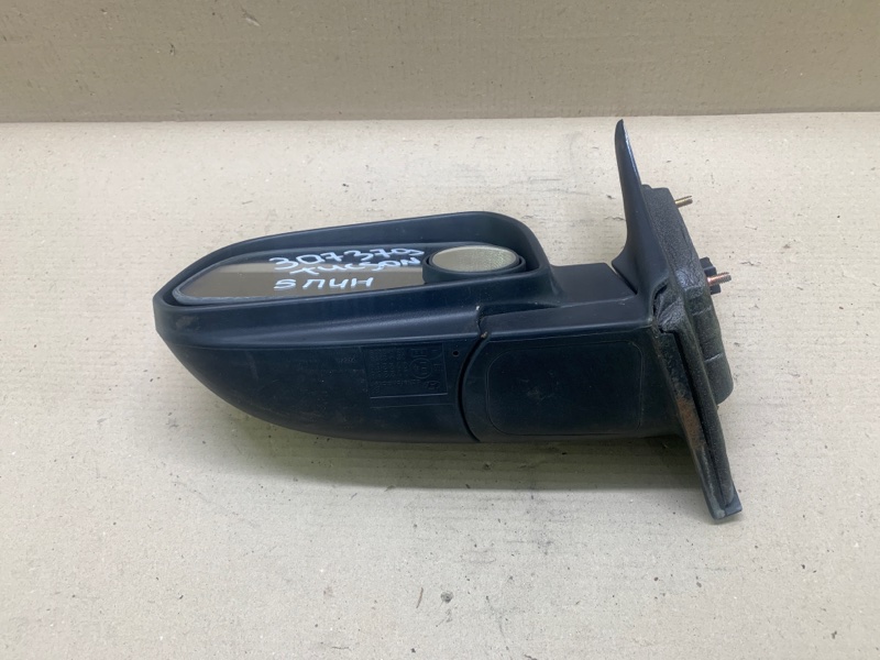 Зеркало левое HYUNDAI TUCSON 04-10 2.7 G6BA Зеркало левое HYUNDAI TUCSON 04-10 2.7 G6BA