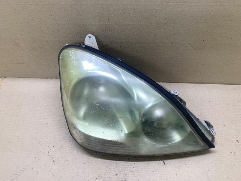 Фара правая LS430 00-06 2002 4.3 3UZFE